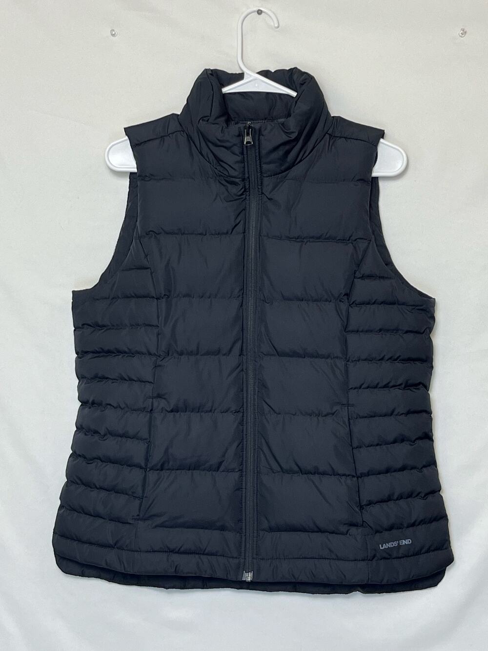 Lands’ End Women’s 10/12 Black Down Blend Zip Front Puffer Vest Insulated Fall